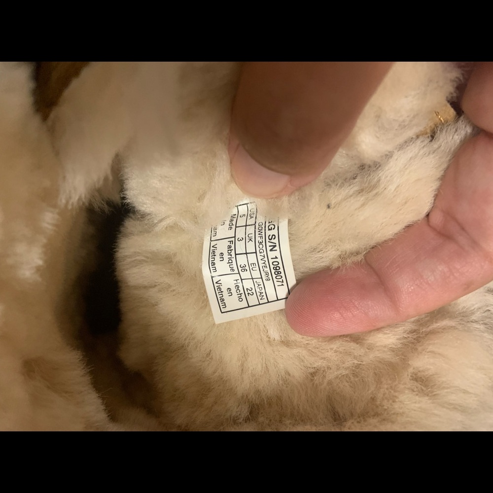 Ugg Classic Short Boots Patchwork Fluff - image 5